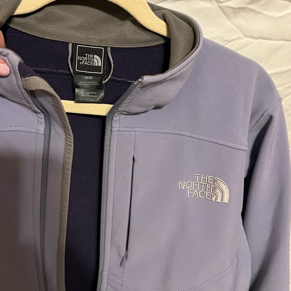 SOLD Women’s The North Face Apex Bionic Soft Shell Jacket - Picture 2 of 10